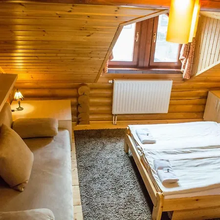 Medora Park - Bagolyvár Rönkház Vendégház 3*